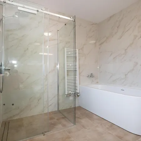 Lovely In With Sauna Casa vacanze Porec